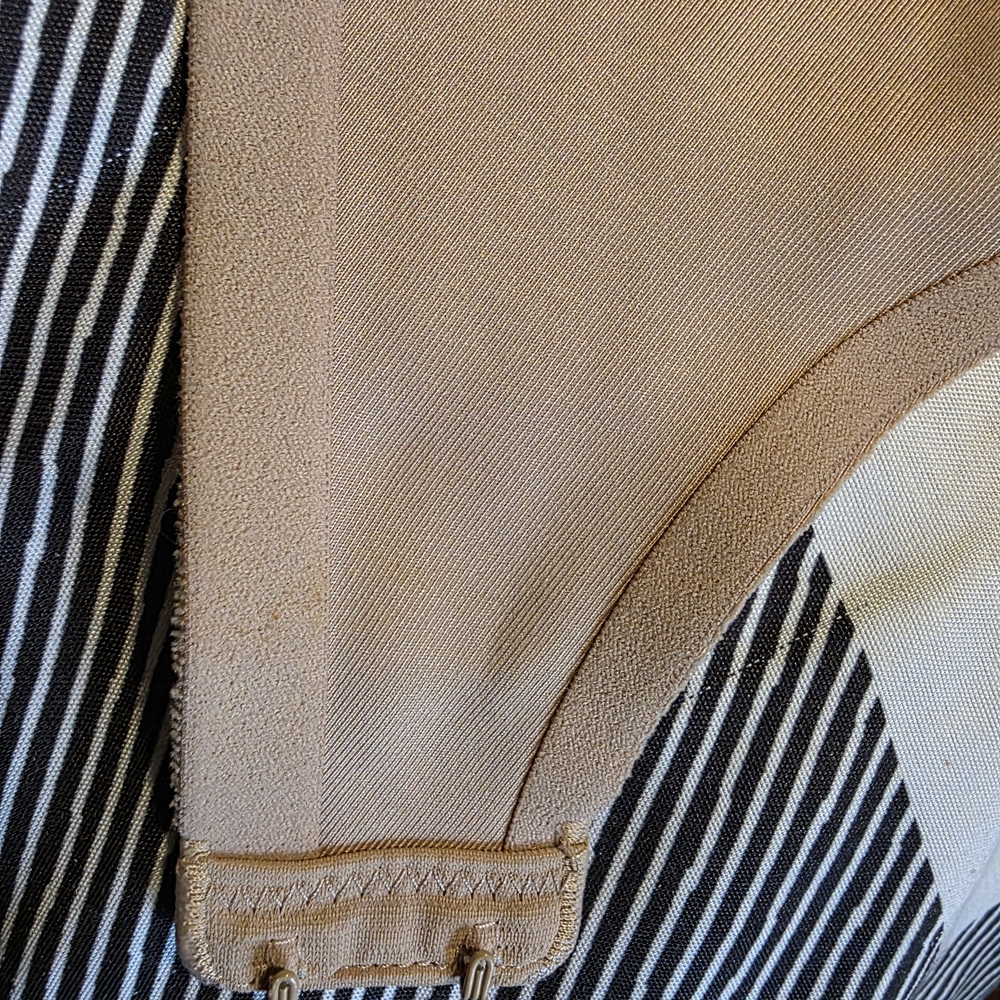 Warner's Black and Tan Bra Duo - Picture 4 of 11